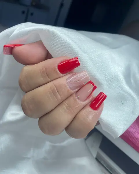 Nail art do acervo Studio Gomes