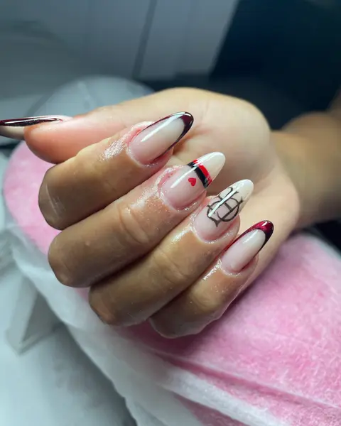 Nail art do acervo Studio Gomes